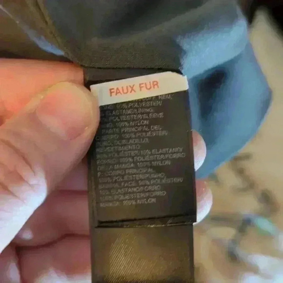 The North Face faux fur jacket, black, size medium - Picture 6 of 9